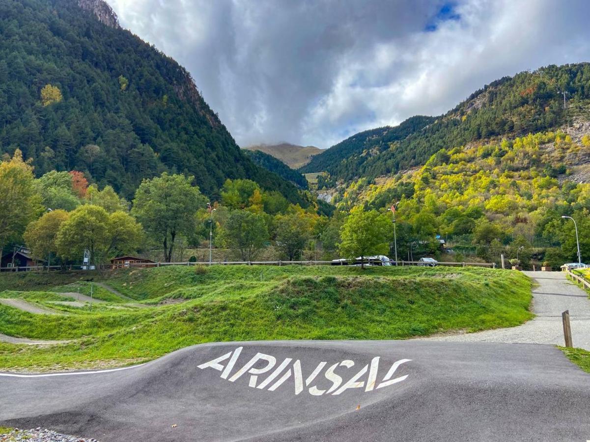 Uenik - Rustico & Moderno En Arinsal - Esqui Apartment Mas de Ribafeta Luaran gambar