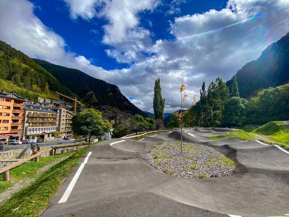 Uenik - Rustico & Moderno En Arinsal - Esqui Apartment Mas de Ribafeta Luaran gambar
